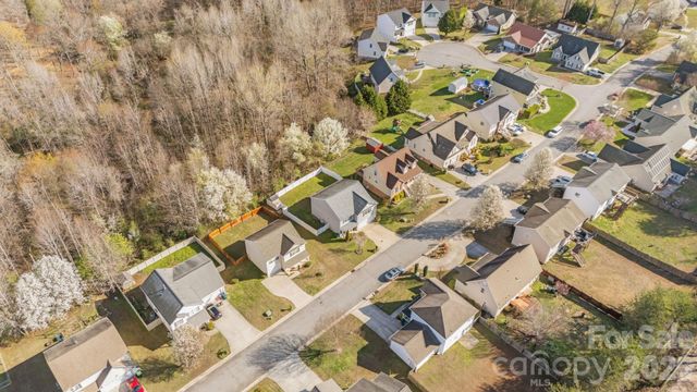 865 Winterside Lane, Winston Salem, NC 27107