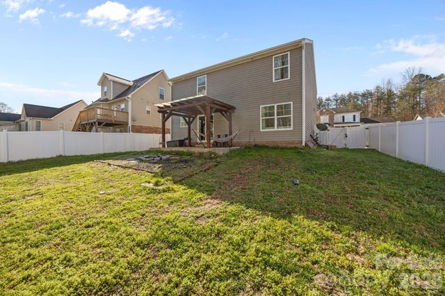 865 Winterside Lane, Winston Salem, NC 27107