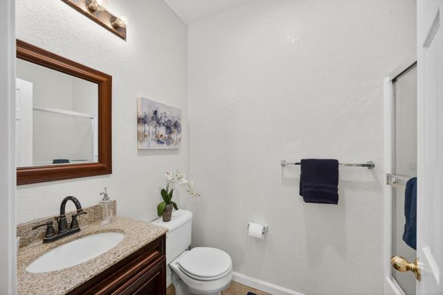 5908 Mclean Dr, Elk Grove, CA 95757