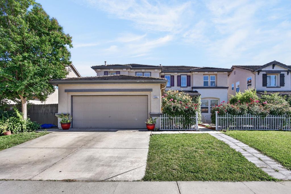 5908 Mclean Dr, Elk Grove, CA 95757