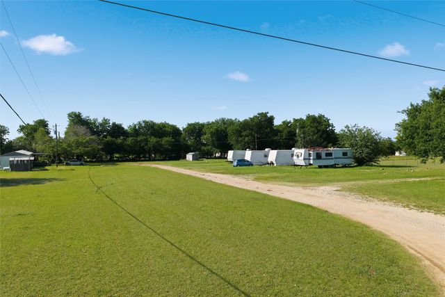 154 FRANKS VILLA, Bruceville, TX 76630