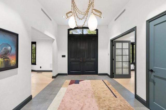 13321 La Paloma Road, Los Altos Hills, CA 94022