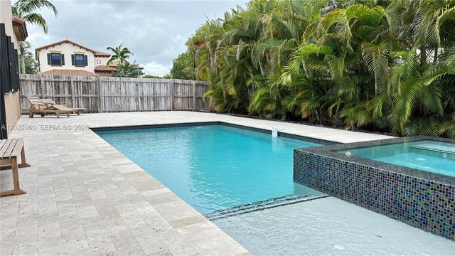 157 NE 25th Ave, Homestead, FL 33033