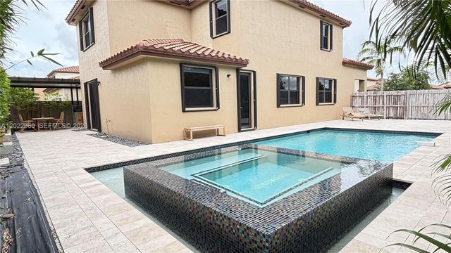 157 NE 25th Ave, Homestead, FL 33033