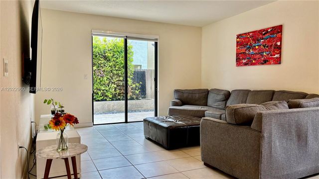 157 NE 25th Ave, Homestead, FL 33033