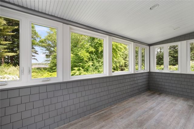20 Bullock Avenue, Barrington, RI 02806