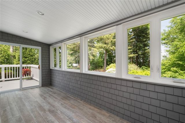20 Bullock Avenue, Barrington, RI 02806