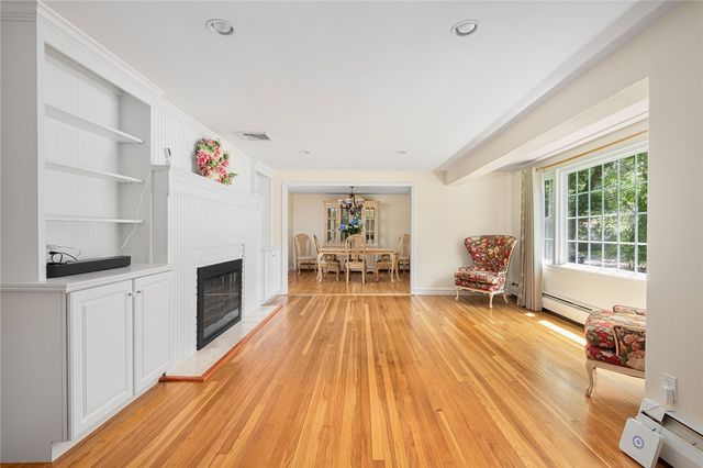20 Bullock Avenue, Barrington, RI 02806