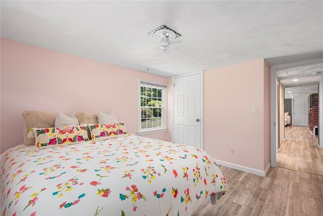 20 Bullock Avenue, Barrington, RI 02806