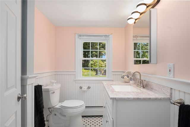 20 Bullock Avenue, Barrington, RI 02806
