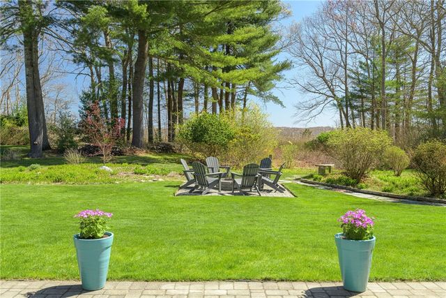 20 Bullock Avenue, Barrington, RI 02806