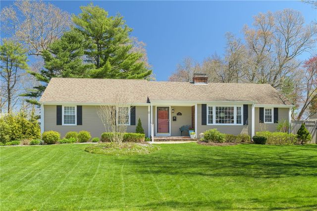 20 Bullock Avenue, Barrington, RI 02806