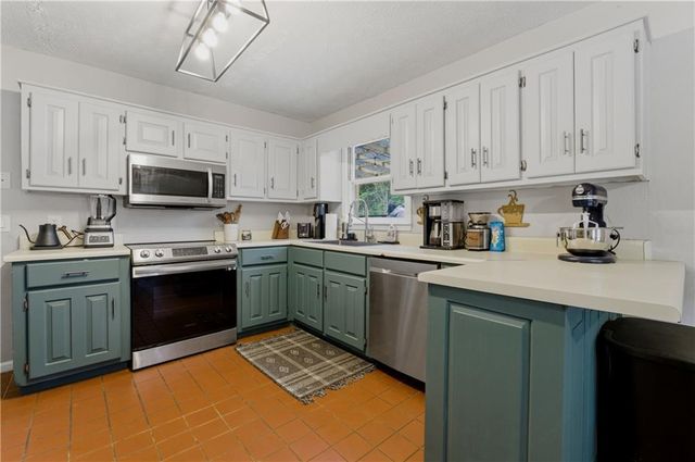 117 Oak Ridge, Monroe, GA 30655