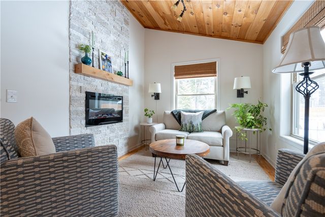 595 Lake Road, Webster, NY 14580