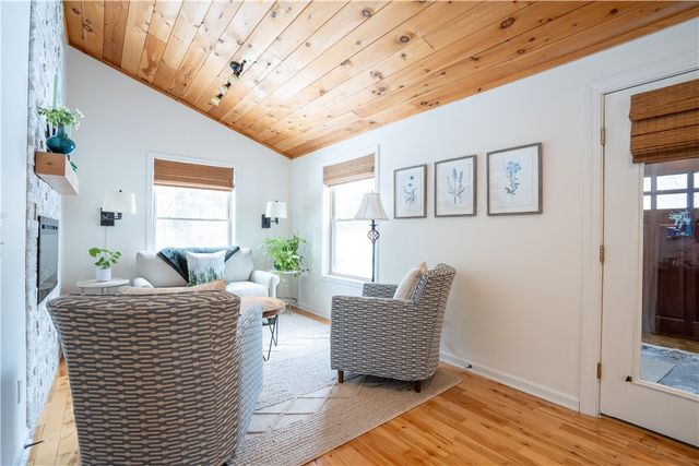 595 Lake Road, Webster, NY 14580