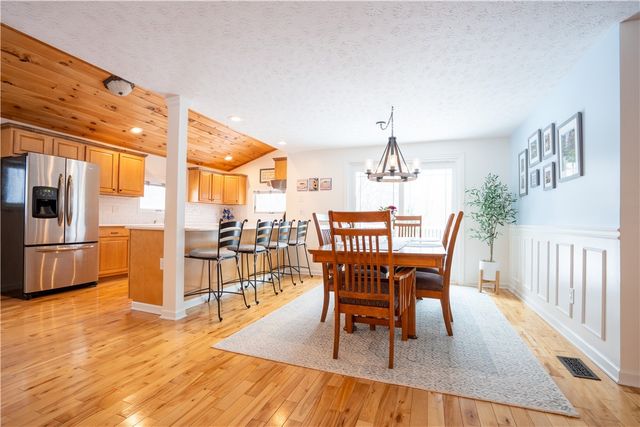 595 Lake Road, Webster, NY 14580