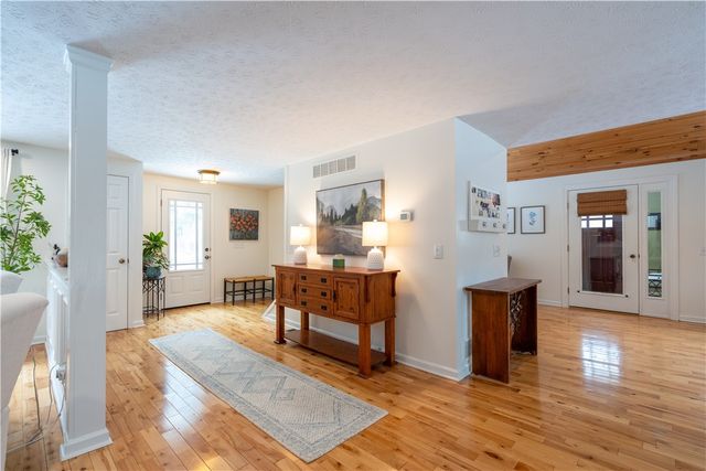 595 Lake Road, Webster, NY 14580