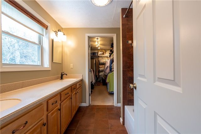 595 Lake Road, Webster, NY 14580