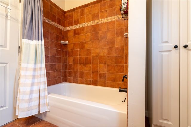 595 Lake Road, Webster, NY 14580