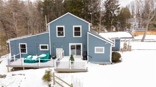 595 Lake Road, Webster, NY 14580