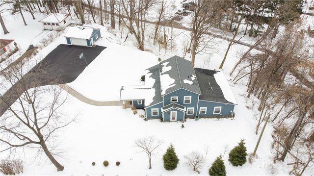 595 Lake Road, Webster, NY 14580