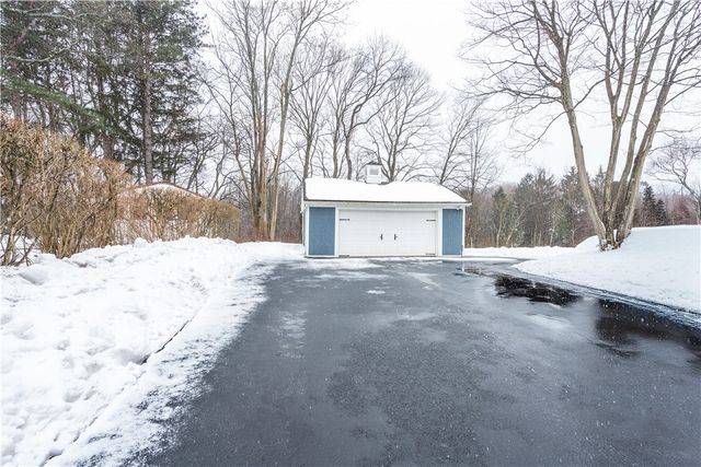 595 Lake Road, Webster, NY 14580