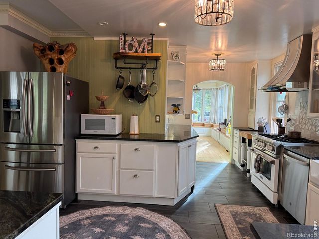 811 Emery Street, Longmont, CO 80501