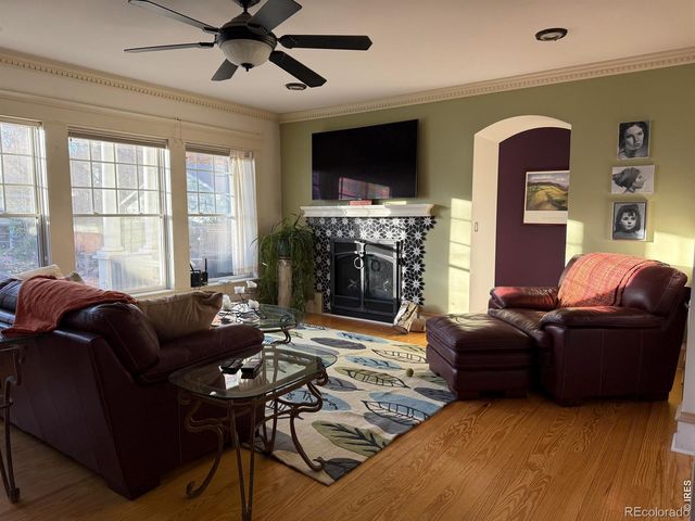 811 Emery Street, Longmont, CO 80501