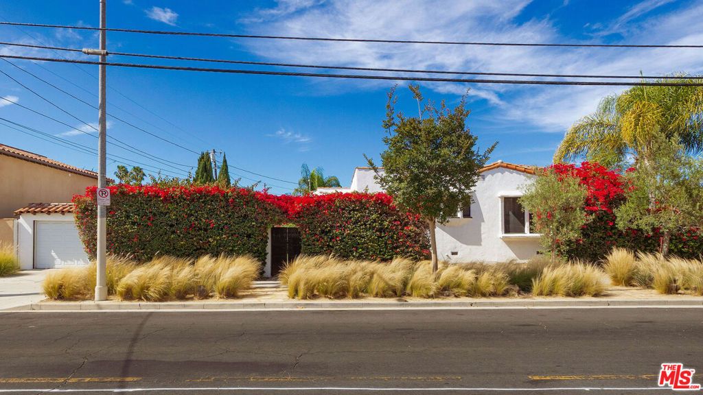 Image 28 of property listing at 1663 S Genesee Avenue, Los Angeles, CA 90019