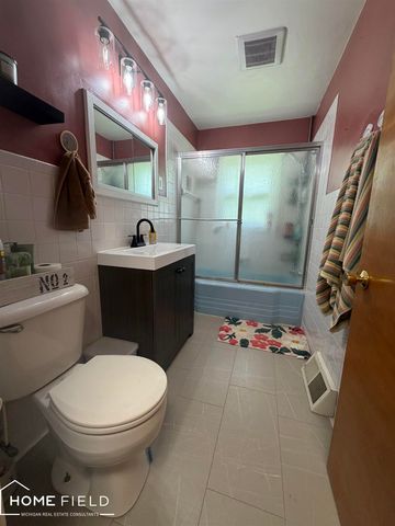 2660 S Morrice Road, Owosso, MI 48867