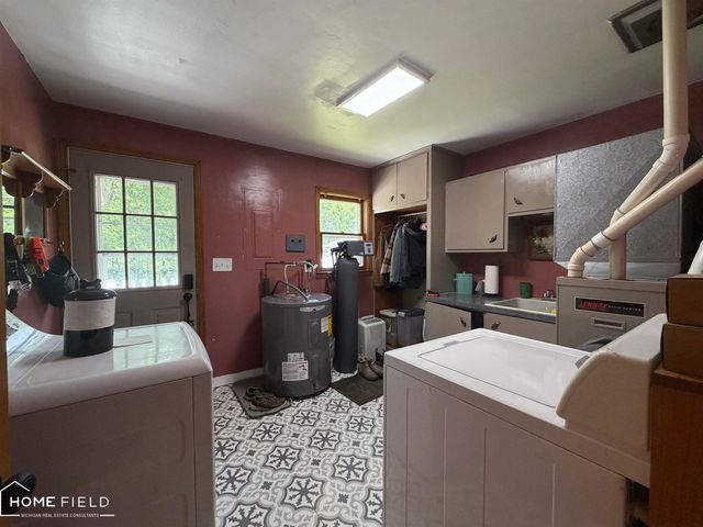 2660 S Morrice Road, Owosso, MI 48867