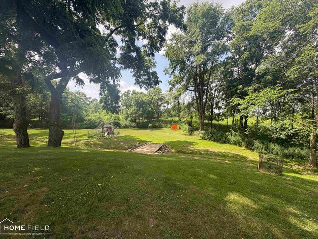 2660 S Morrice Road, Owosso, MI 48867