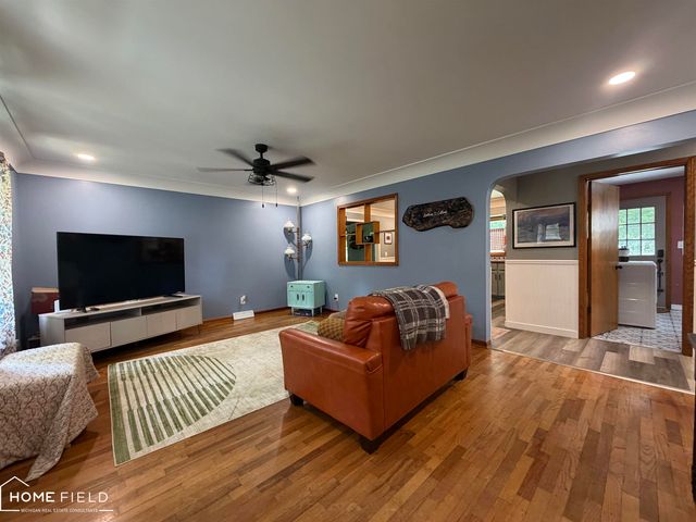 2660 S Morrice Road, Owosso, MI 48867