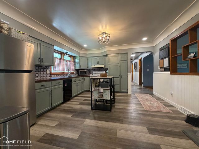 2660 S Morrice Road, Owosso, MI 48867