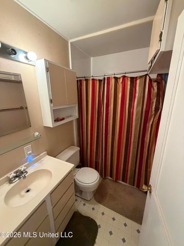 1656 Hollywood Boulevard, Biloxi, MS 39531