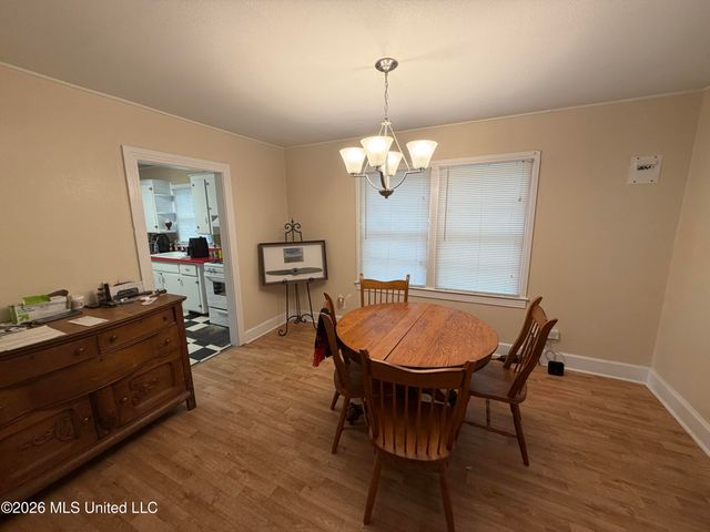 1656 Hollywood Boulevard, Biloxi, MS 39531