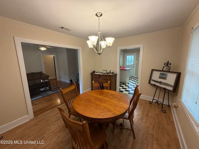 1656 Hollywood Boulevard, Biloxi, MS 39531