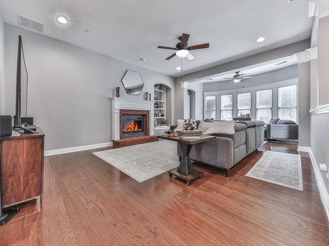 2038 Stone Pointe Drive NW, Kennesaw, GA 30152