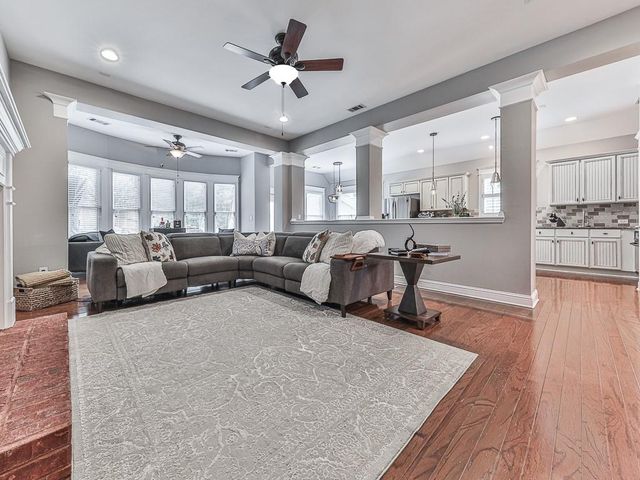 2038 Stone Pointe Drive NW, Kennesaw, GA 30152