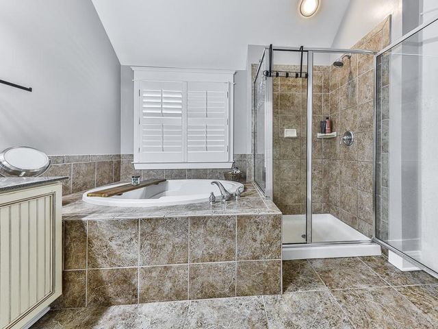 2038 Stone Pointe Drive NW, Kennesaw, GA 30152