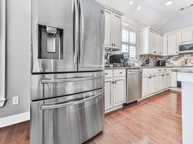 2038 Stone Pointe Drive NW, Kennesaw, GA 30152