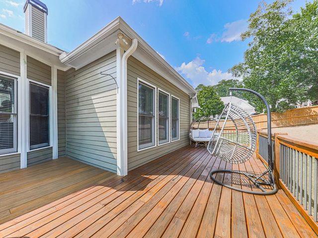 2038 Stone Pointe Drive NW, Kennesaw, GA 30152