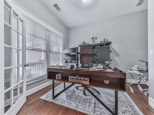 2038 Stone Pointe Drive NW, Kennesaw, GA 30152