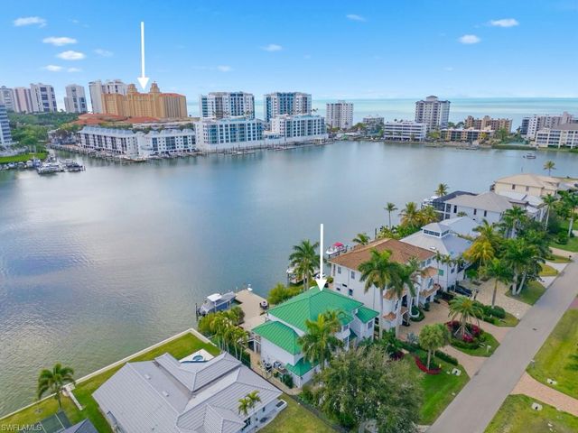 390 Oak AVE, Naples, FL 34108