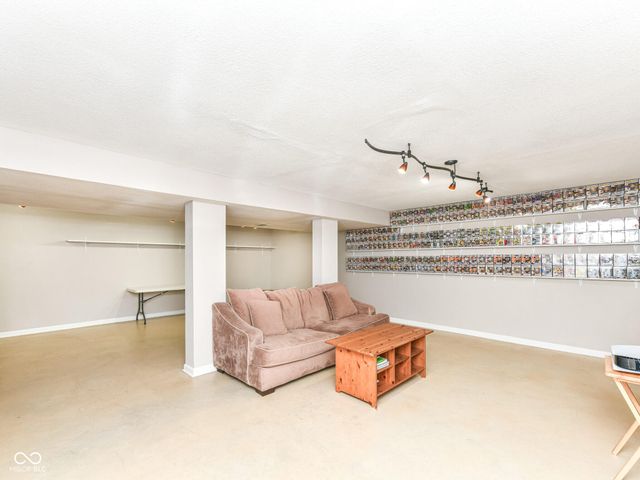 3362 Shore Drive, Greenwood, IN 46143