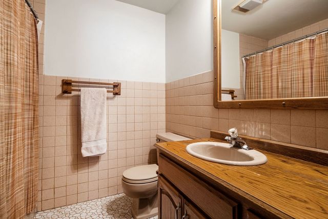 210 N Grant Street, Westmont, IL 60559