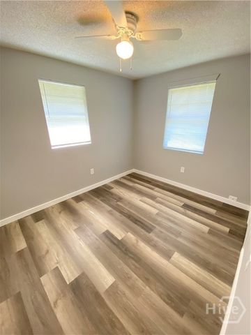 4909 Meding Street, Savannah, GA 31405