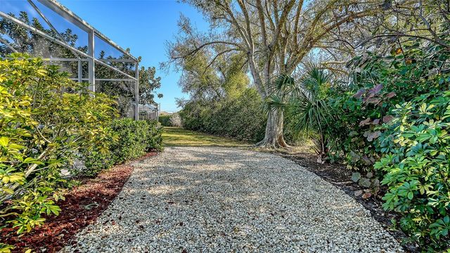 5811 WHITE OAK BAYOU COURT, Bradenton, FL 34203