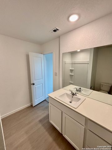 5726 Willow Point, San Antonio, TX 78219