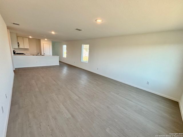 5726 Willow Point, San Antonio, TX 78219